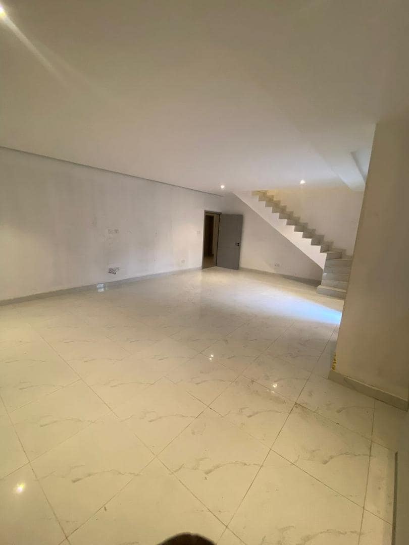 WhatsApp Image 2025-12-15 at 08.39.41 (1)